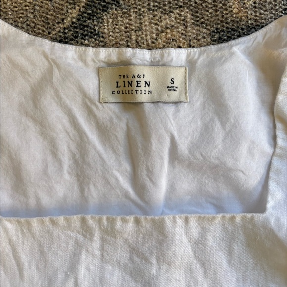 Abercrombie&Fitch Cropped Linen Top - Picture 2 of 4